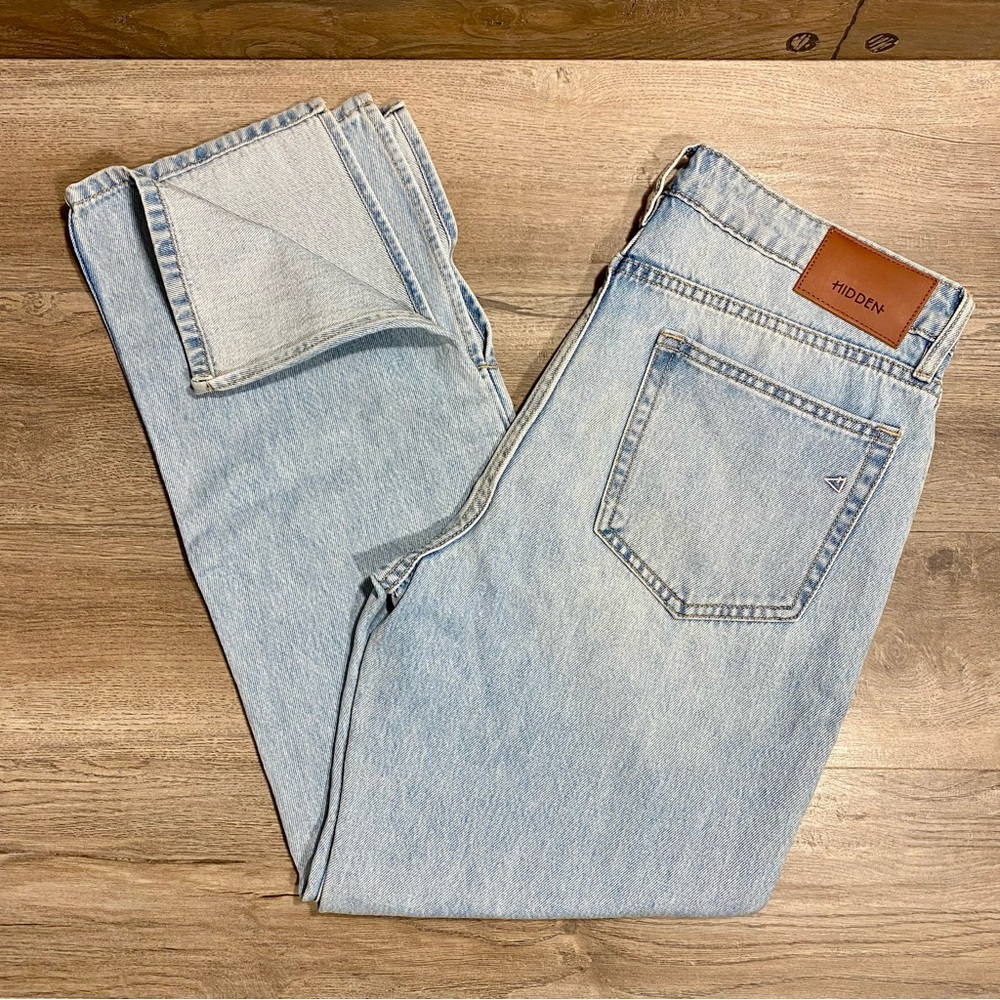 Hidden Light Wash Boyfriend Jeans